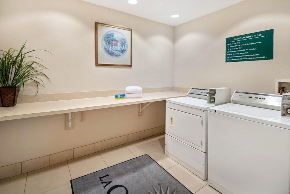 La Quinta Inn And Suites Fort Myers I-75 מראה חיצוני תמונה