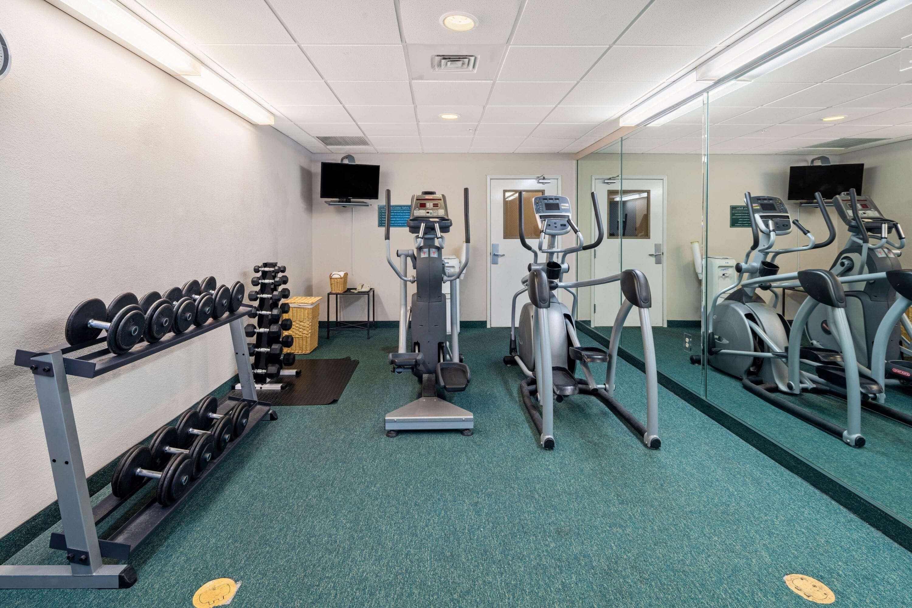 La Quinta Inn And Suites Fort Myers I-75 מראה חיצוני תמונה
