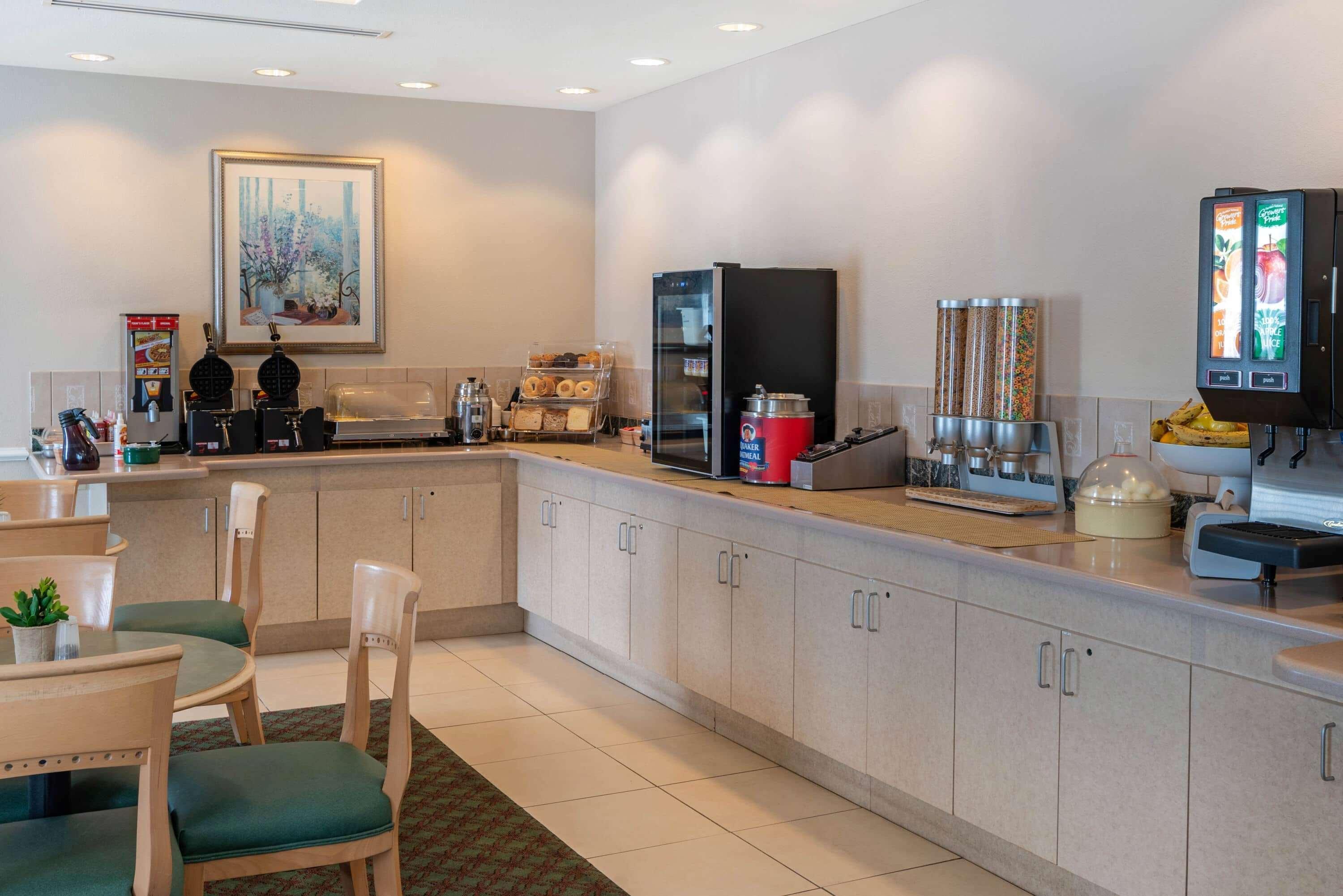 La Quinta Inn And Suites Fort Myers I-75 מראה חיצוני תמונה