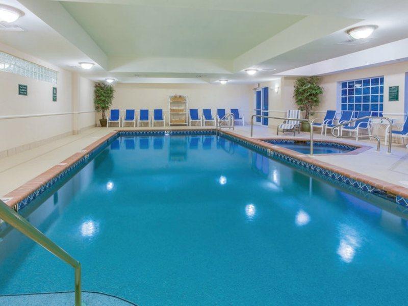 La Quinta Inn And Suites Fort Myers I-75 מראה חיצוני תמונה