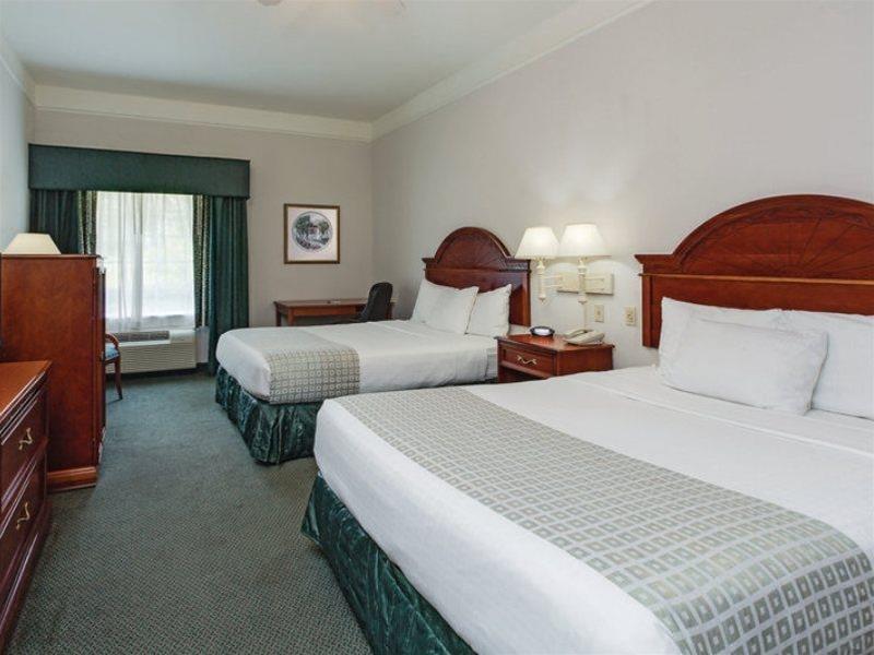 La Quinta Inn And Suites Fort Myers I-75 מראה חיצוני תמונה